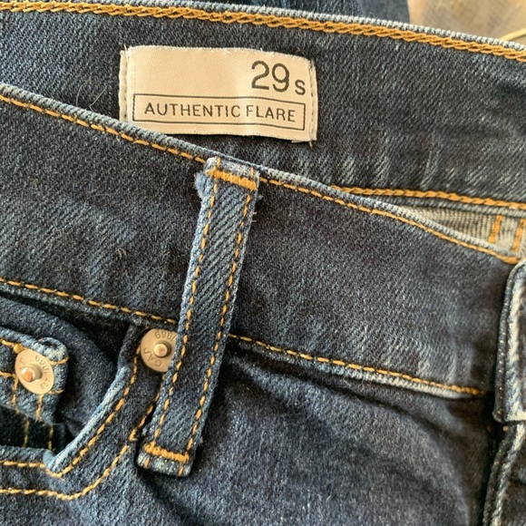 “Authentic Flare” Indigo Rinse Denim { Gap } - Picture 8 of 12